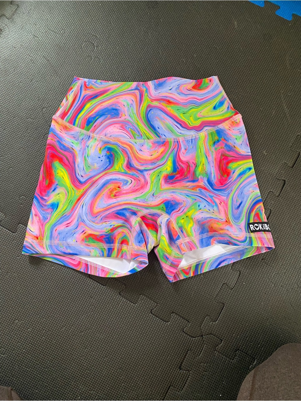 Rok The Box shorts, M